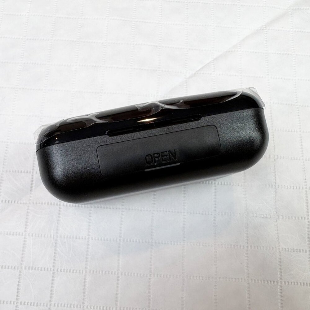 Wireless Earbuds with Touch Control, HD Mic and Charging Case. New - Picture 11 of 15